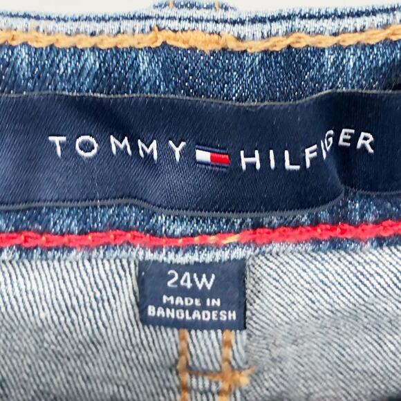 TOMMY HILFIGER Women's TH Flex Denim Shorts 24W Blue Cuffed 9" Inseam Cuffed NWT - Picture 10 of 11